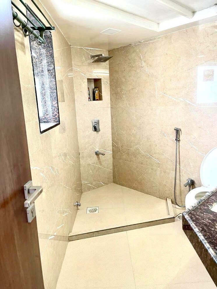 Bathroom, the-international 2 Bedroom 1050 Sq.Ft. Apartment In Churchgate Mumbai 7273594
