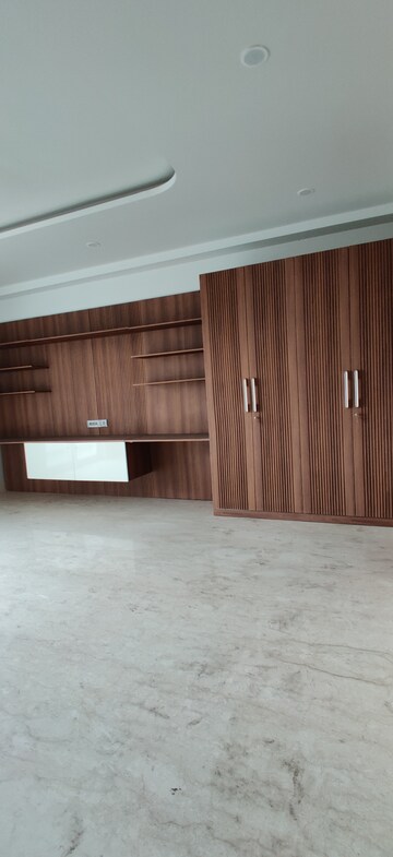 Room in 4 BHK Independent House at Sector 21c – for Sale