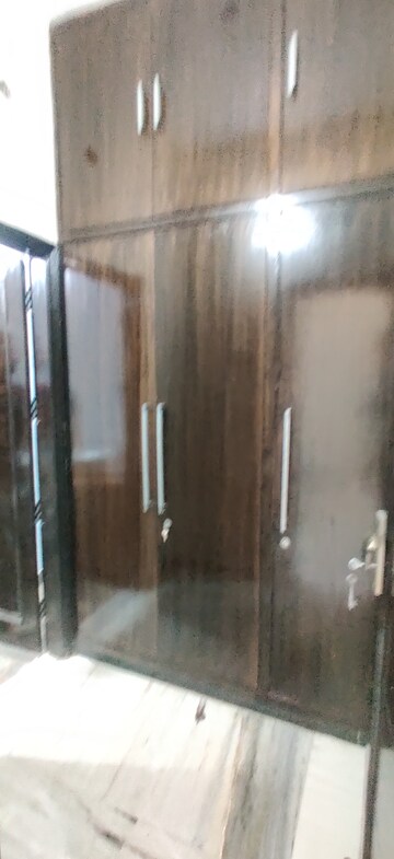 Room in 4 BHK Builder Floor at Sector 21a – for Sale