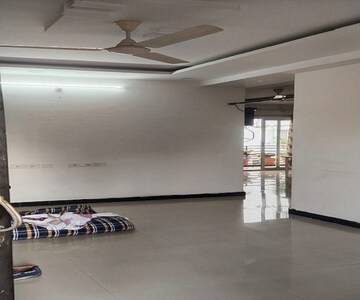 Room in 3 BHK Apartment at Sark Heights One, Kondapur – for Sale