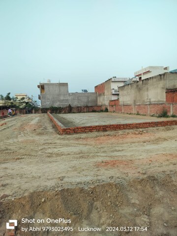  Plot – Exterior View View at Jankipuram Extension - for Sale