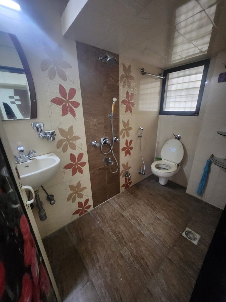 Bathroom, rajshree-tower 2 Bedroom 900 Sq.Ft. Apartment In Uthalsar Thane 7252906