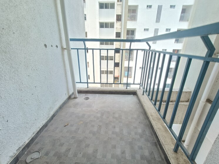 Balcony, mantra-parkview 1 Bedroom 443 Sq.Ft. Apartment In Dhayari Pune 7273921