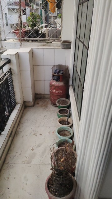 Master Bedroom in 2 BHK Builder Floor at Mansarover Garden – for Sale