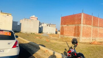  Plot – Exterior View View at Sarojini Nagar - for Sale