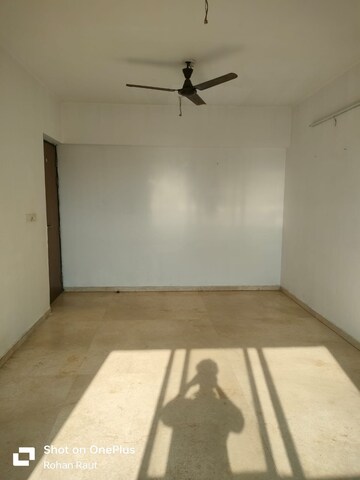 Room in 2 BHK Apartment at Lodha Splendora, Ghodbunder Road – for Sale