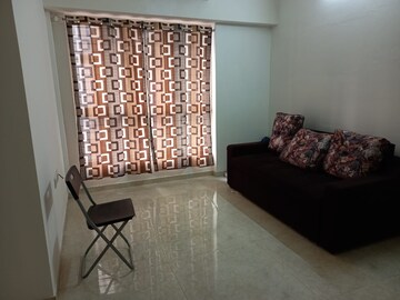 Bedroom in 1 BHK Apartment at Lodha Amara, Kolshet Road – for Sale