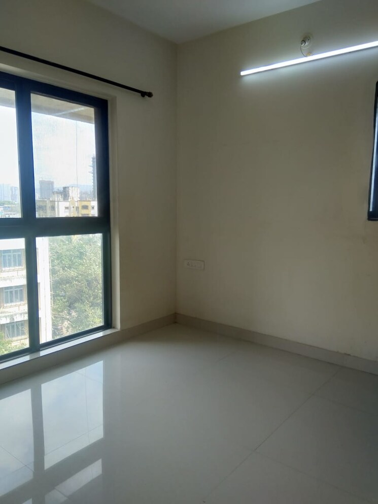 Room, rustomjee-meridian 2 Bedroom 650 Sq.Ft. Apartment In Kandivali West Mumbai 7274132