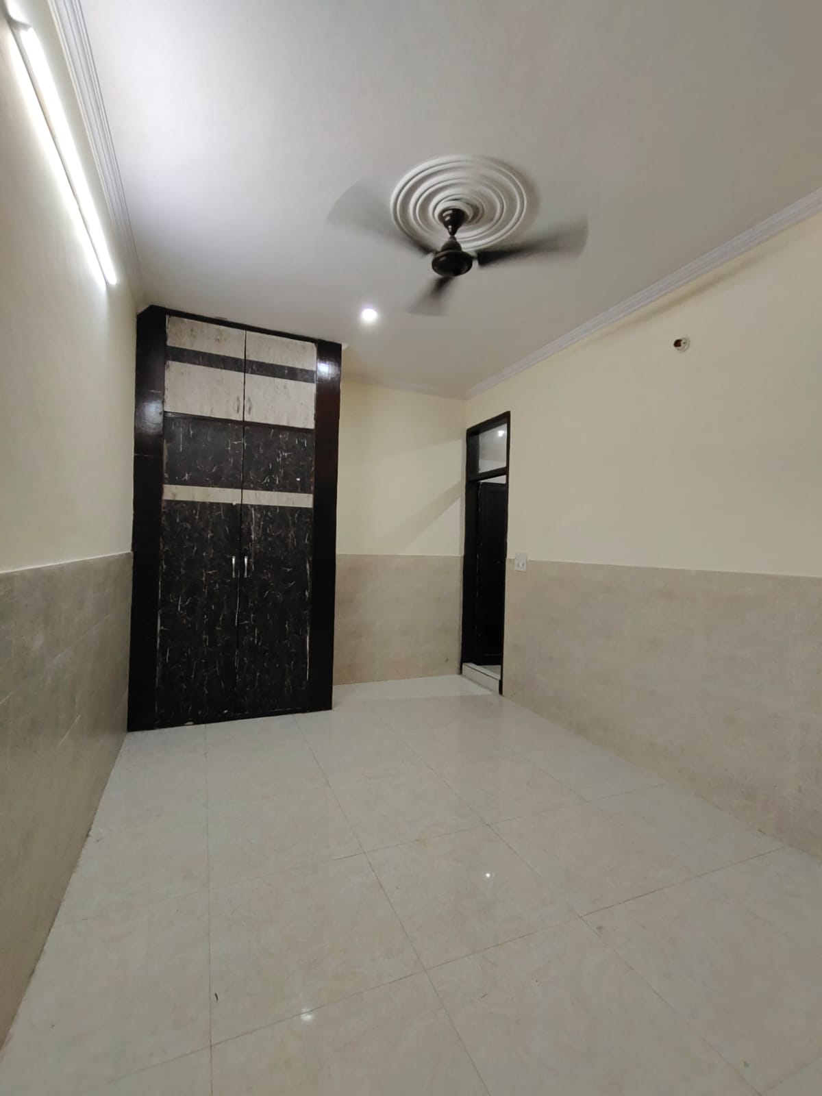 Rental 1.5 Bedroom 350 Sq.Ft. Independent House in DDA Flats Sarita