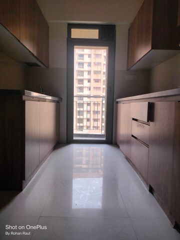 2.5 BHK Apartment For Sale in Lodha Splendora, Ghodbunder Road