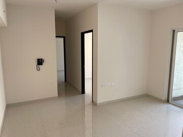 2 BHK Apartment For Sale in Lodha Amara, Kolshet Road
