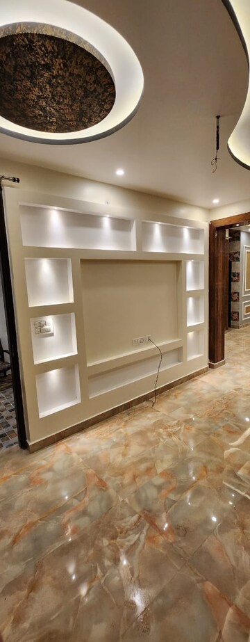 Room in 2.5 BHK Independent House at Malhour – for Sale