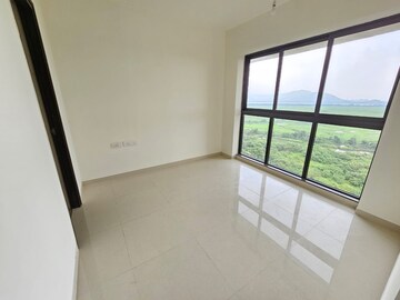 Room in 2 BHK Apartment at Lodha Splendora, Ghodbunder Road – for Sale