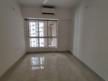 1 BHK Apartment For Sale in Lodha Amara, Kolshet Road