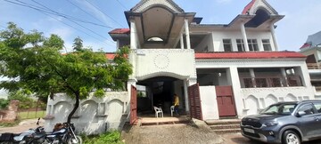 6+ BHK Villa – Exterior View View at Chinhat - for Sale