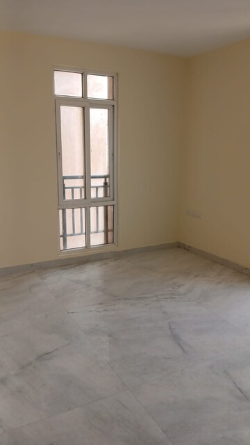 Room in 3 BHK Apartment at Aditya Summit, Shaikpet – for Sale
