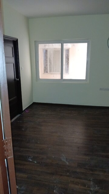 Room in 3 BHK Apartment at Aditya Summit, Shaikpet – for Sale