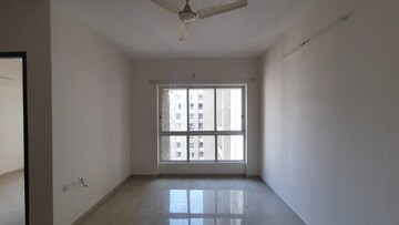 Room in 2 BHK Apartment at Rustomjee Urbania Acura, Majiwada – for Sale