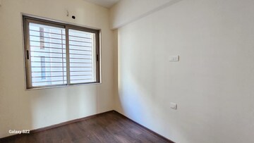Room in 2 BHK Apartment at Acme Ozone, Manpada – for Sale