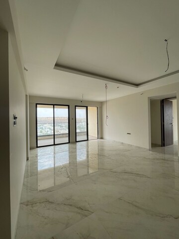 Room in 3.5 BHK Apartment at Goel Ganga Legend, Bavdhan – for Sale