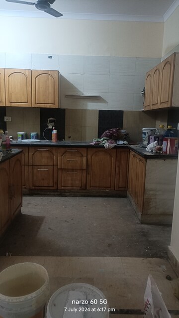 Kitchen in 5 BHK Villa at Sector 41 – for Sale