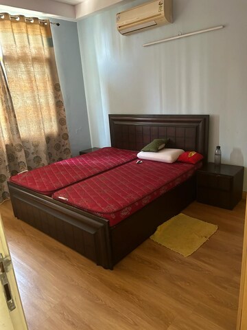 Bedroom in 2 BHK Apartment at Jaypee Greens Star Court, Jaypee Greens – for Rent
