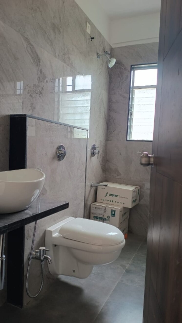 Bathroom, tulshibaugwale-colony 3 Bedroom 1250 Sq.Ft. Apartment In Sahakar Nagar Pune 7276482