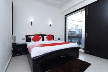 Bedroom in 3 BHK Builder Floor at PVR Residency, Palam Vihar – for Sale