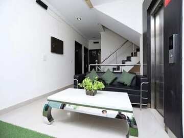 Master Bedroom in 3 BHK Builder Floor at PVR Residency, Palam Vihar – for Sale