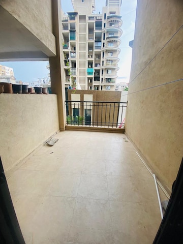 Room in 3 BHK Apartment at Nyati Gardens, Kondhwa – for Sale