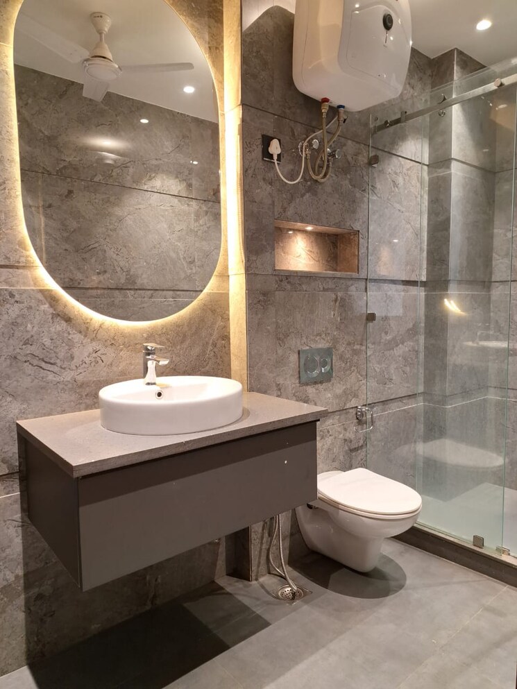 Bathroom, emaar-urban-oasis 3.5 Bedroom 2400 Sq.Ft. Apartment In Sector 62 Gurgaon 7277188