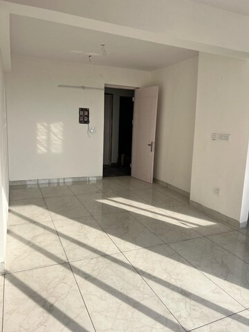 Room in 3 BHK Builder Floor at Sector 118 – for Sale