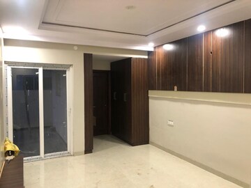 Room in 4 BHK Independent House at Sector 105 – for Sale