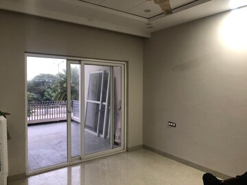Room in 4 BHK Independent House at Sector 105 – for Sale