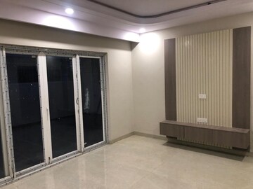 Room in 4 BHK Independent House at Sector 105 – for Sale