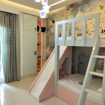 Master Bedroom in 3 BHK Apartment at Gaur City 2  – for Sale