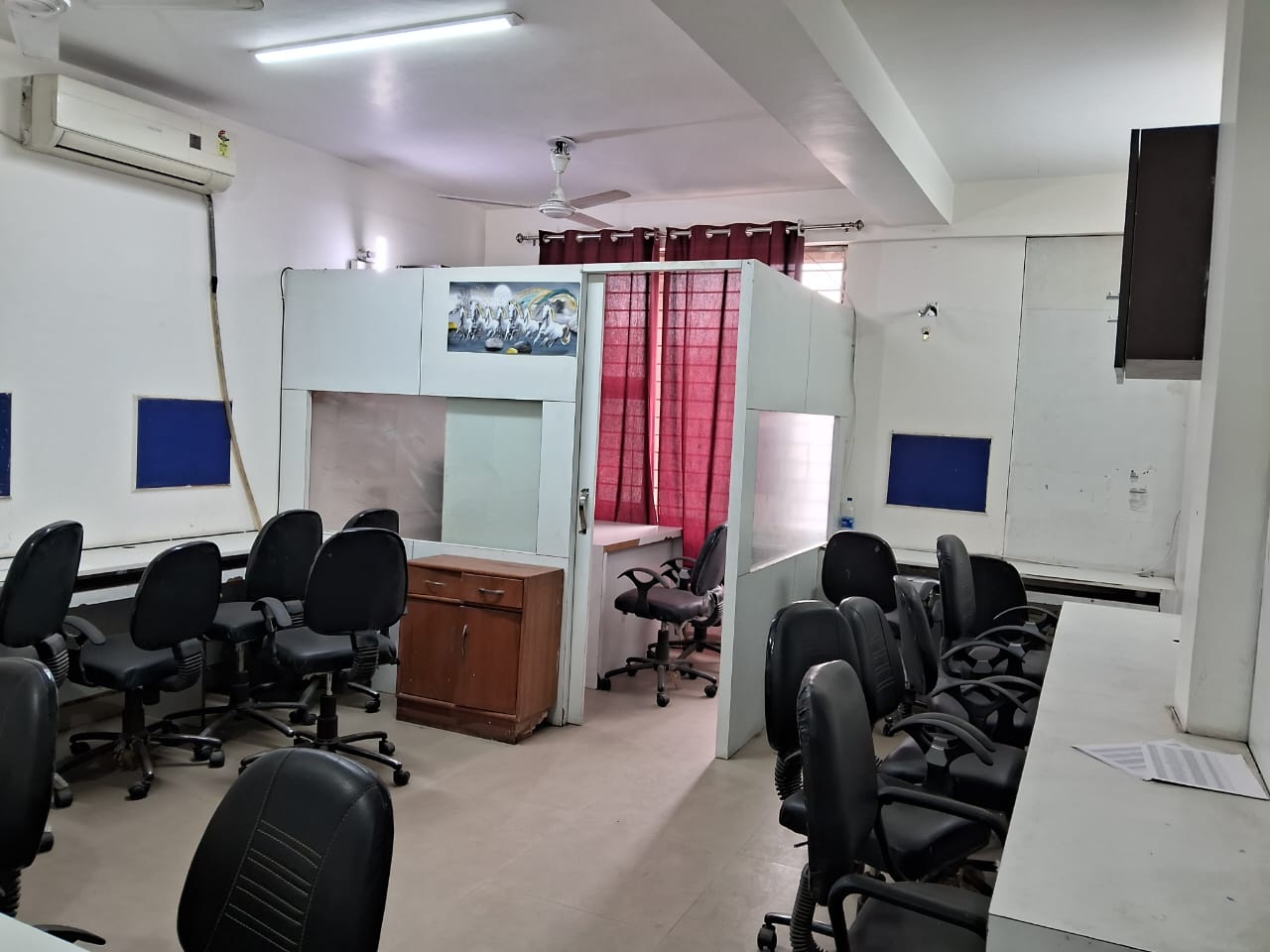 Commercial Office Space 590 Sq.Ft. For Rent in Laxmi Nagar Delhi  7277487