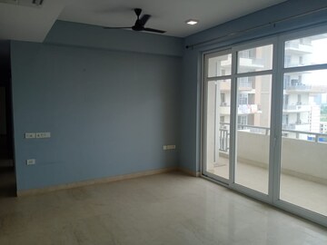 Room in 4 BHK Apartment at SS The Leaf, Sector 85 – for Sale