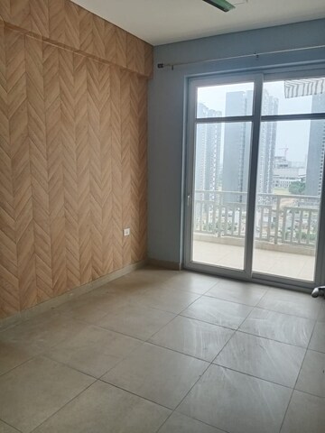 Room in 4 BHK Apartment at SS The Leaf, Sector 85 – for Sale