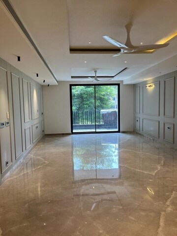 5 BHK Builder Floor For Sale in Sector 14
