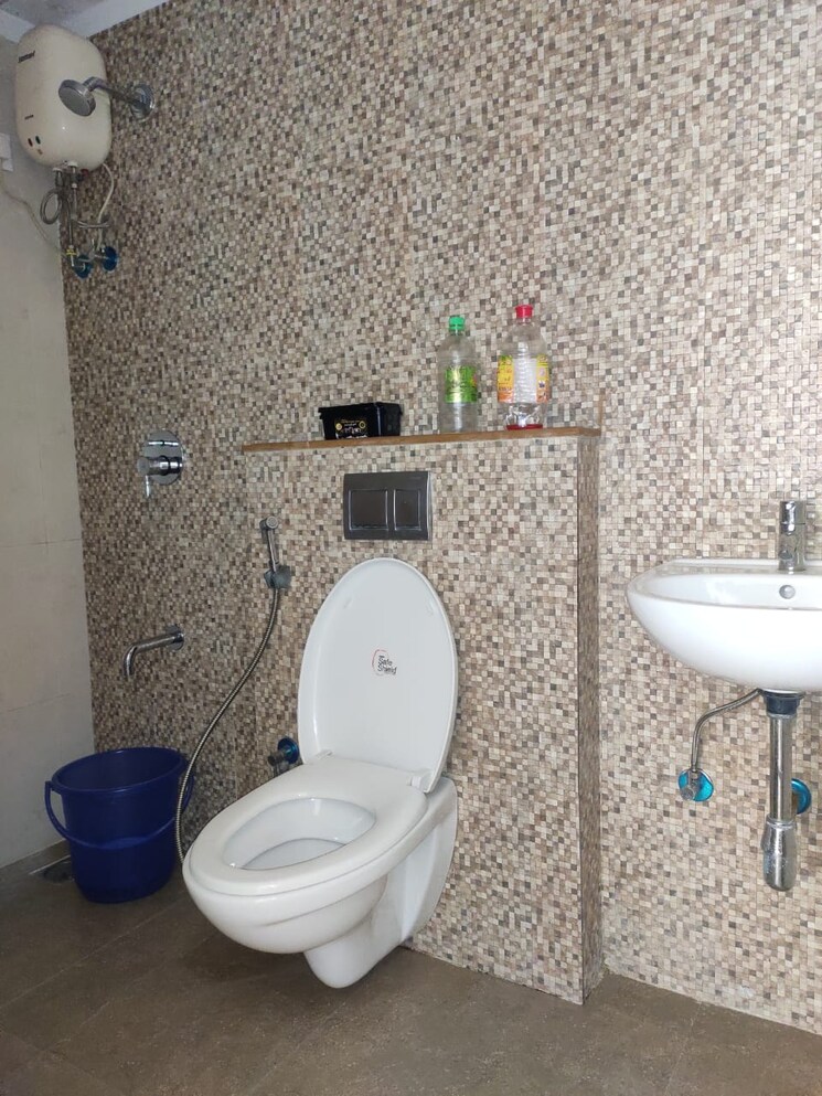 Bathroom, lodha-palava-casa-bella 2 Bedroom 864 Sq.Ft. Apartment In Dombivli East Thane 7277494