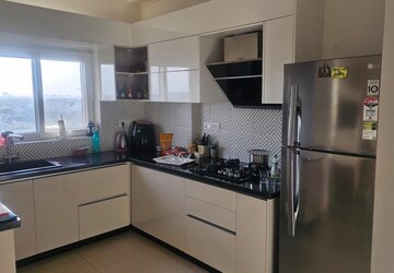 Kitchen in 3 BHK Builder Floor at Pitampura – for Sale
