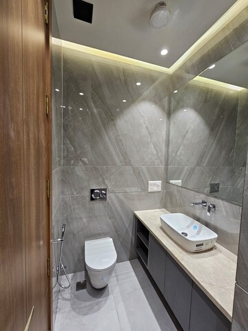 Bathroom in 4 BHK Builder Floor at Dlf Phase I – for Sale