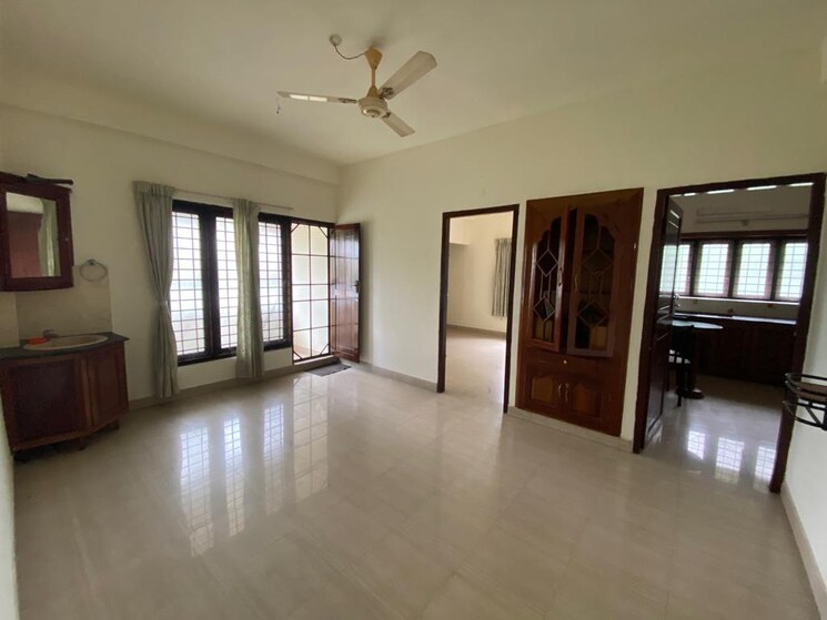 Room, sterling-centre-pune 2 Bedroom 915 Sq.Ft. Apartment In Camp Pune 7277587