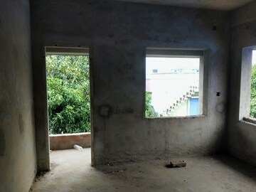 Room in 2 BHK Apartment at Hooghly – for Sale