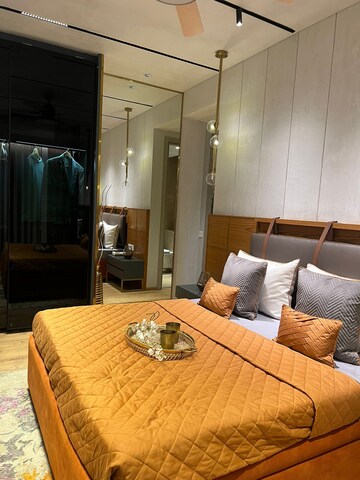 2.5 BHK Apartment For Sale in Rustomjee Seasons, Bandra East