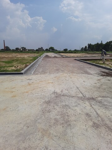 Plot – Exterior View View at Mubarakpur - for Sale