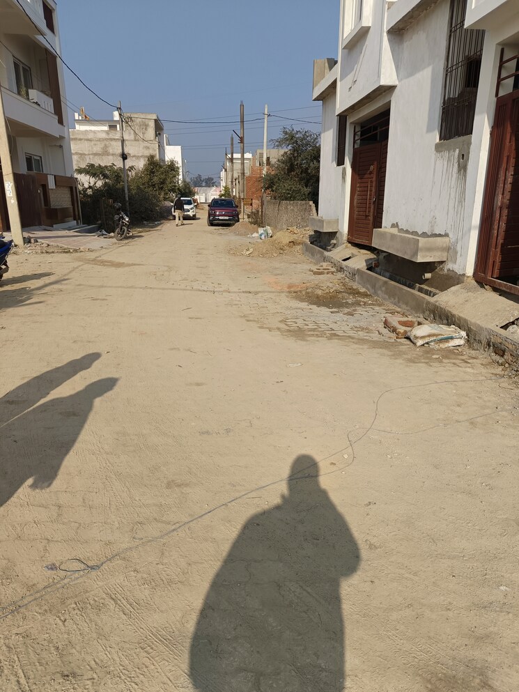  Parking, oro-city 2 Bedroom 1000 Sq.Ft. Independent House In Jankipuram Lucknow 7278416