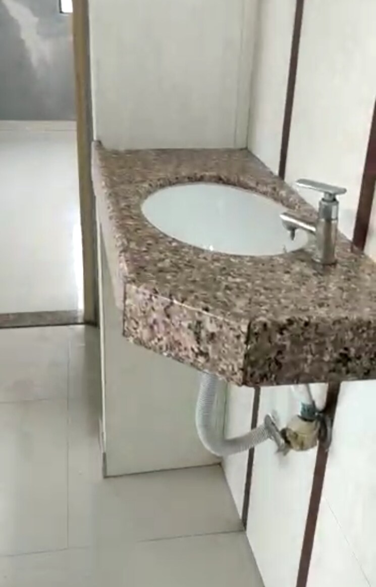 Bathroom, adajan 3 Bedroom 1760 Sq.Ft. Apartment In Adajan Surat 7278499