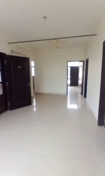 Room in 3 BHK Apartment at Mullanpur – for Sale